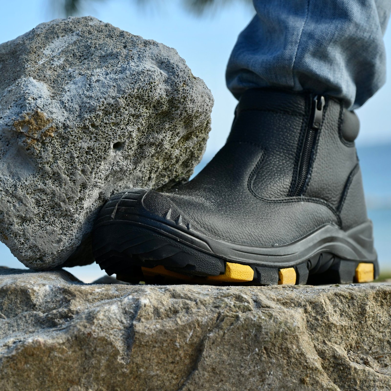 steel toe safety shoes